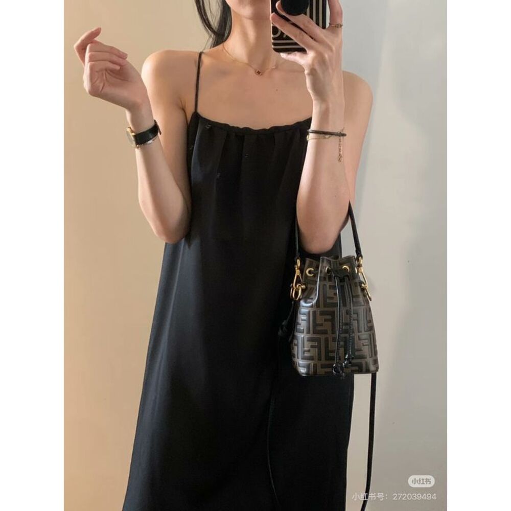 Fendi Women Pre-Loved Bag Very Good Condition - Picture 8 of 9